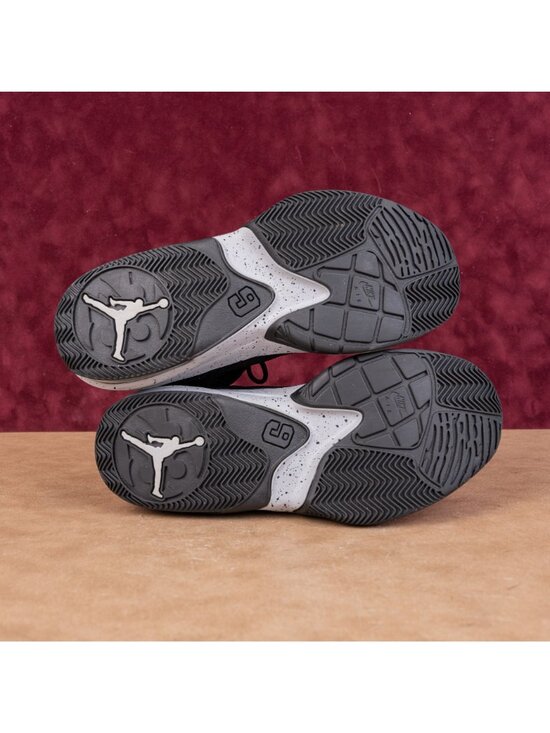 Nike Jordan Men Max Aura Black Oreo CZ4167-002 Sneakers sz 8.5 main image 5